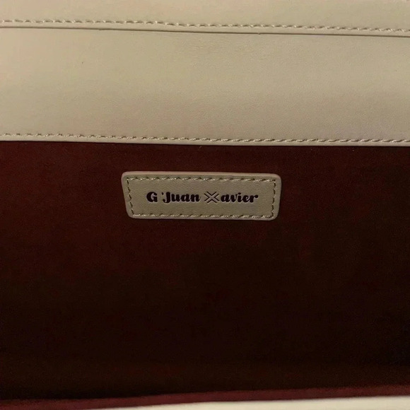 NWOT G’JUAN XAVIER Lux Designer Goddess Clutch Vtg Cream w/Burgundy Interior - Picture 14 of 16